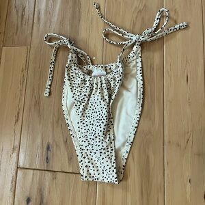 Target bikini bottoms size M